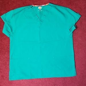 Dickies scrub top